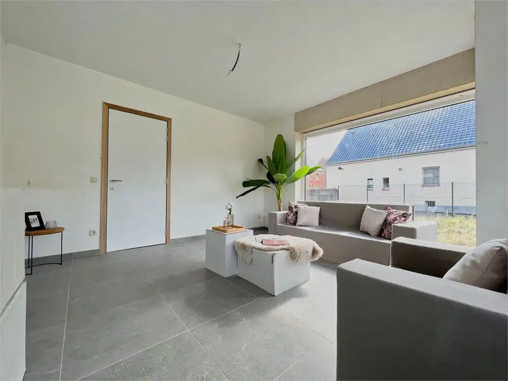 Topper! Prachtige, lichtrijke woning met zonnige tuin! foto 2