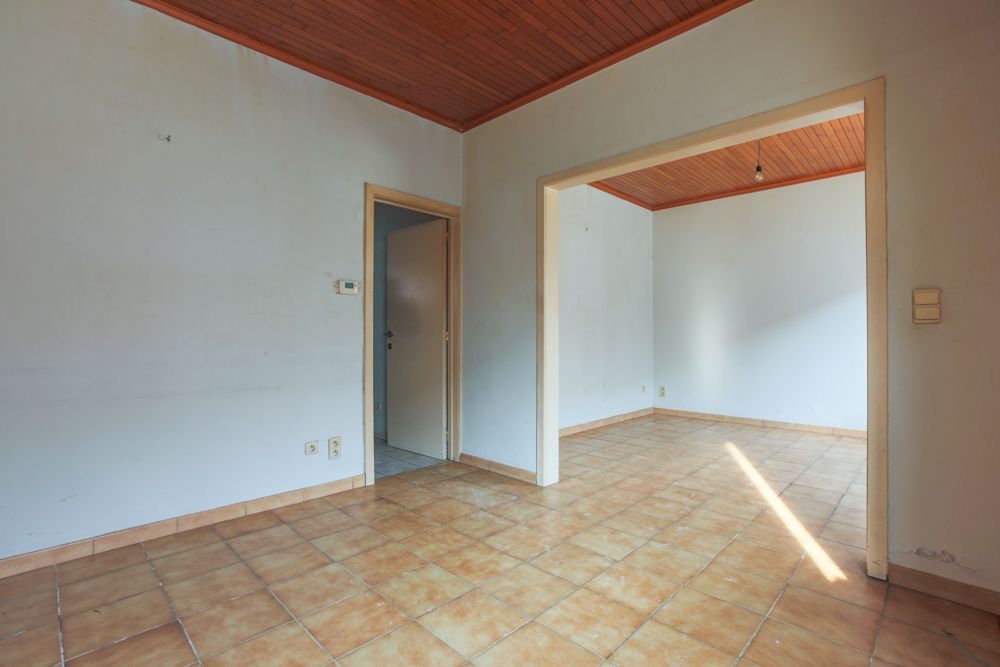 Halfopen woning met terras foto 3