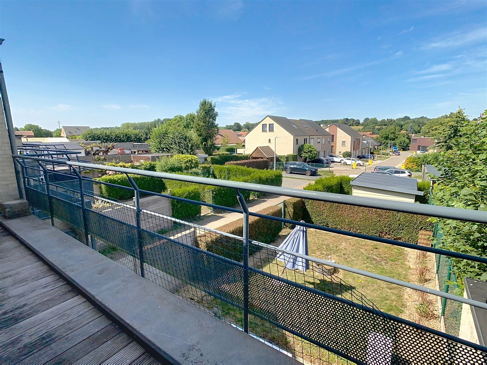 Ruim duplex app met terras, 3 slpks, parkeerplaats foto 13