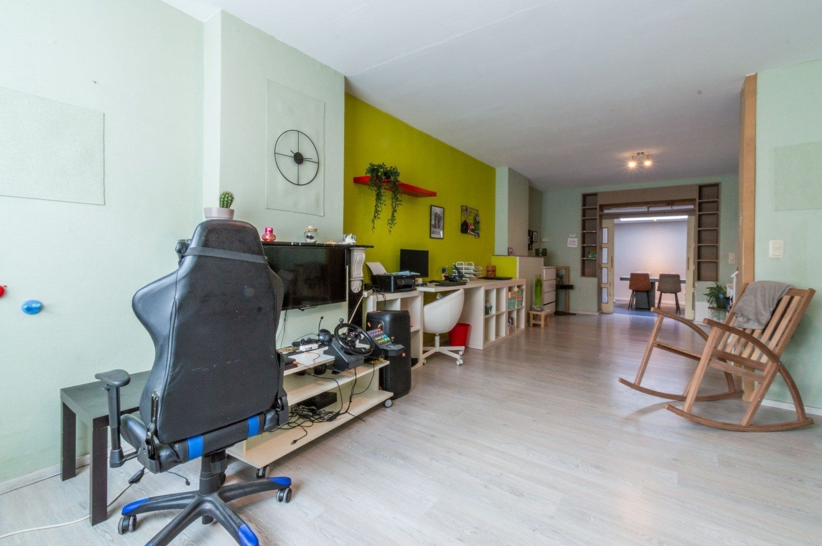 Ruime (270m²) en instapklare woning nabij alle faciliteiten! foto 15