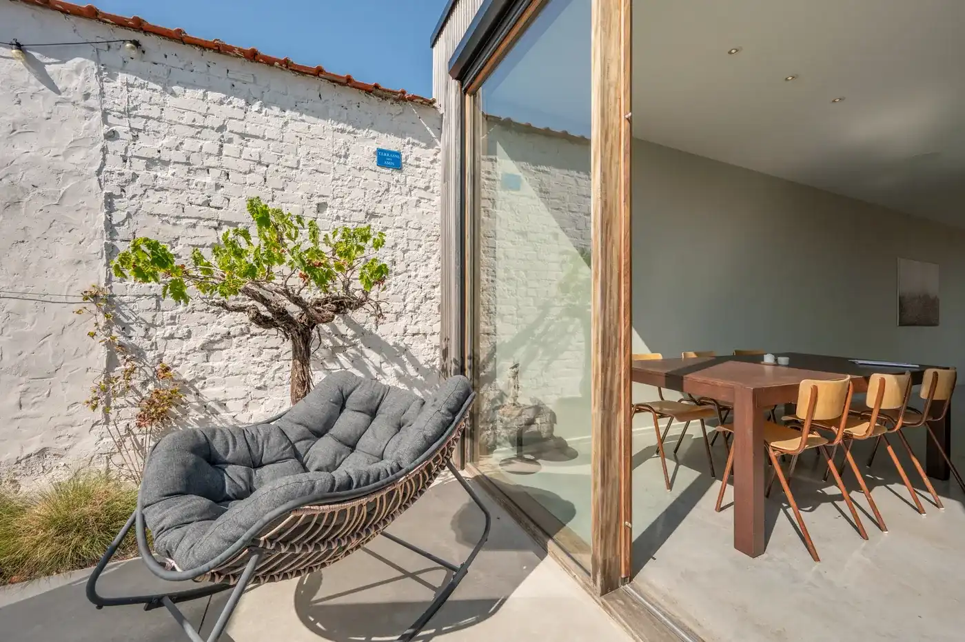 Prachtig gerenoveerde woning op een toplocatie in Knokke, met weidse open zichten over de Knokse polders foto 8
