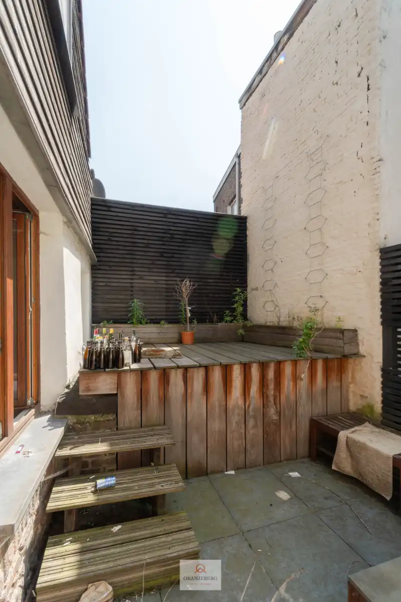 Charmant duplex appartement met ruim terras op toplocatie in het centrum foto 4