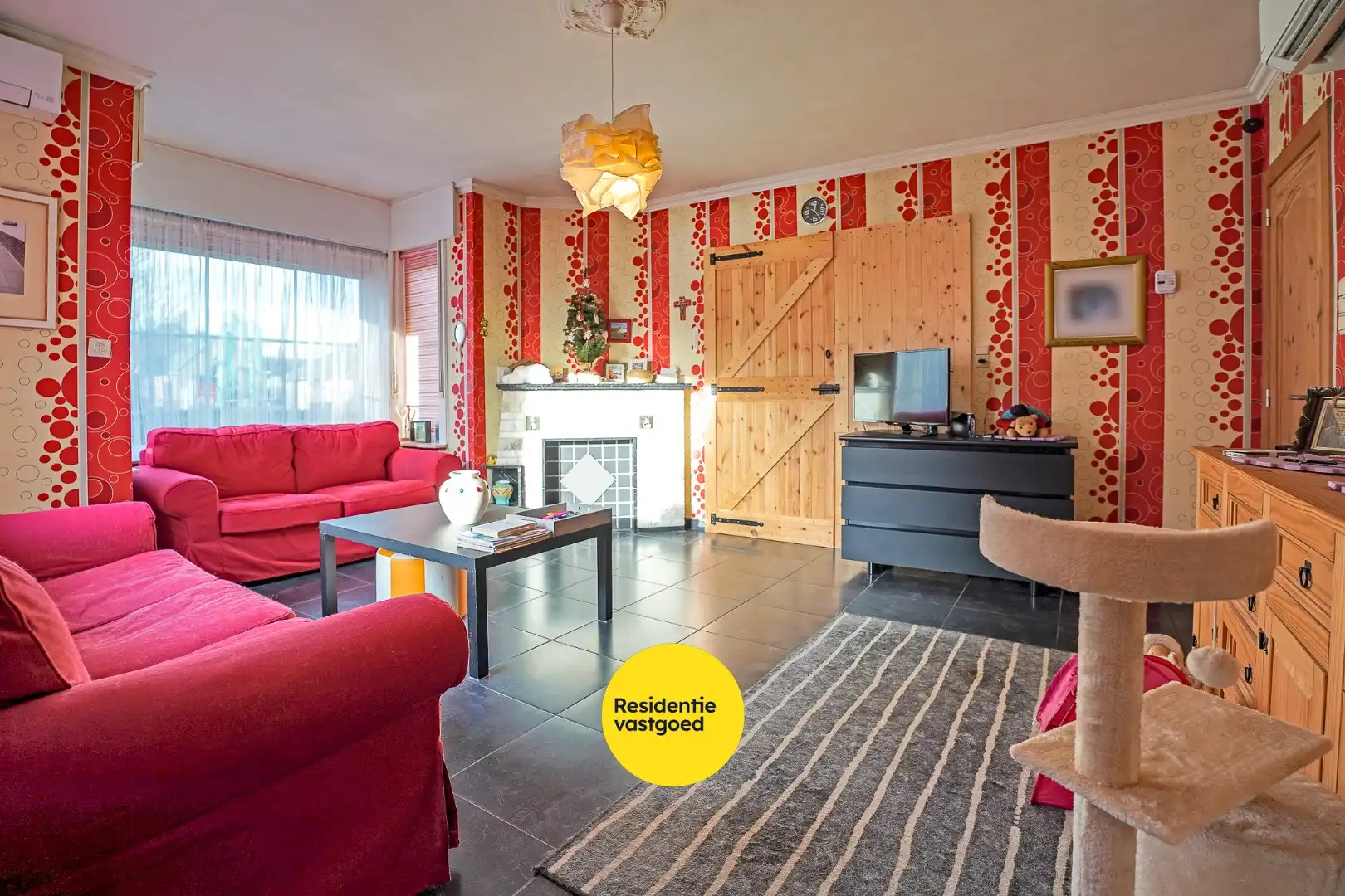 Alleenstaande woning met veel potentieel op 655m² te Houthulst. foto 3