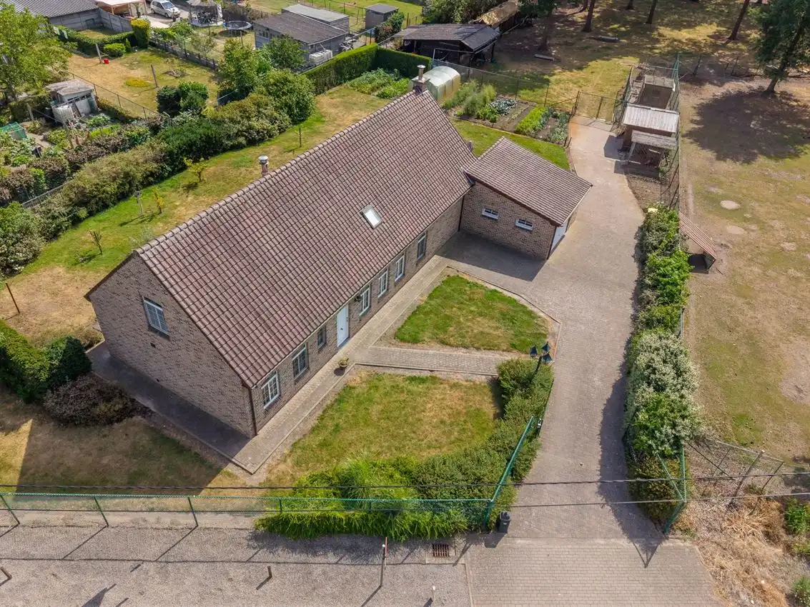 Landelijk wonen op uitzonderlijk perceel van 1ha50a met volop ruimte, privacy en mogelijkheden foto 38