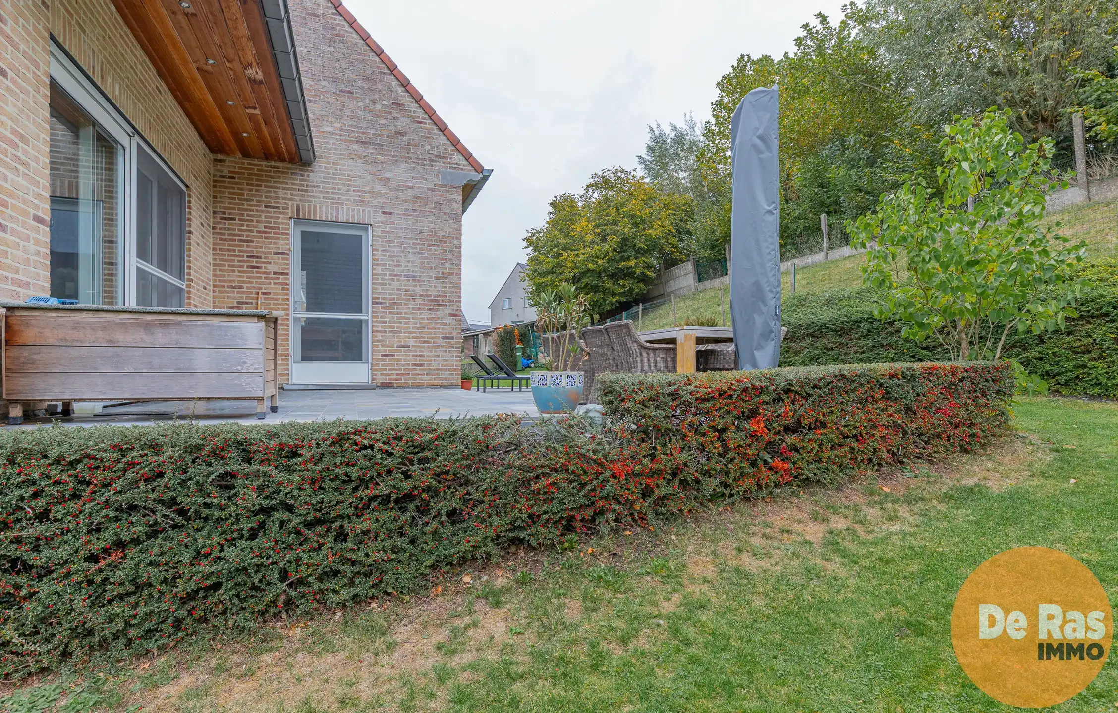 HERZELE- Degelijke open bebouwing met verrassend veel ruimte foto 20