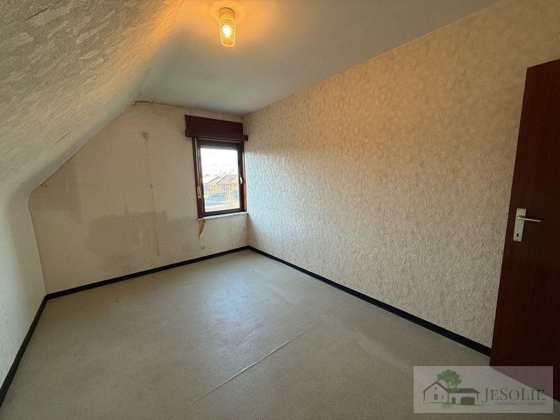 Woning op breed perceel - achterliggend natuurgebied - stal foto 17