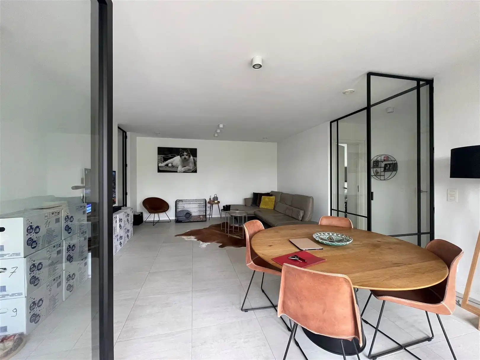 2-slaapkamer appartement met autostaanplaats en berging foto 3