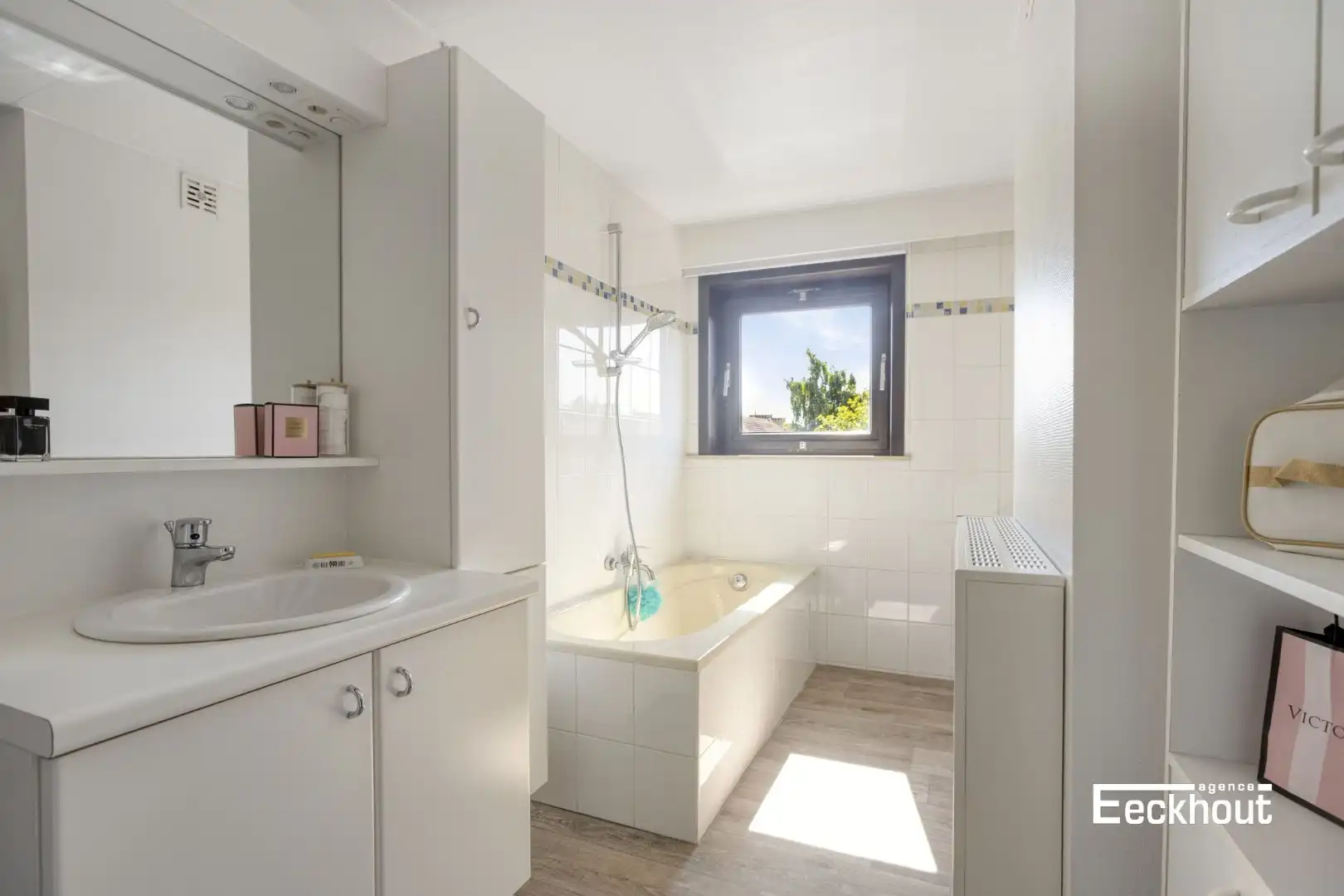 Zeer verzorgde, instapklare bel-étagewoning met 3 slaapkamers in rustige buurt te Bredene! foto 14