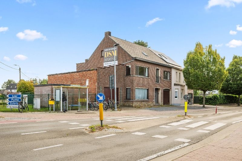 Ruime woning van 260m² op 4a25ca met 4 slaapkamers foto 29