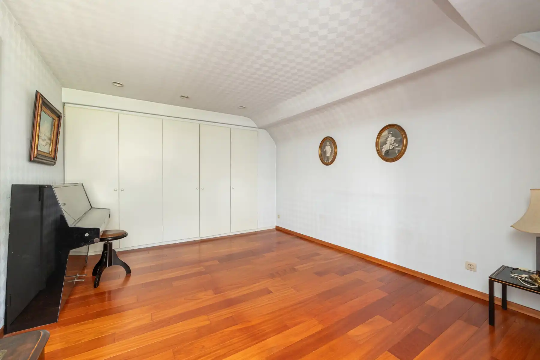 Rustig gelegen te renoveren villa op de grens met Schilde foto 16
