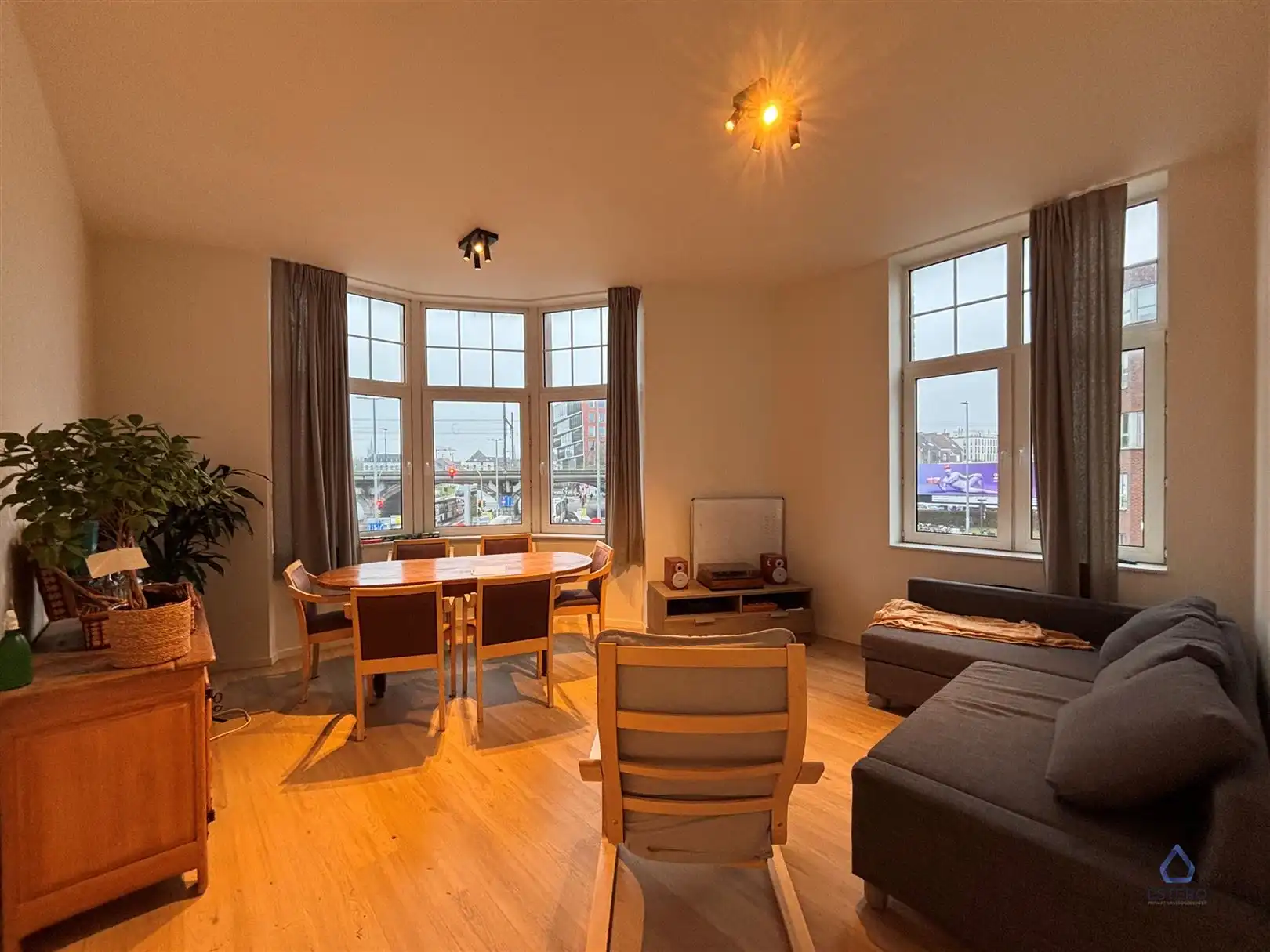 Gerenoveerd appartement op tolocatie foto 7