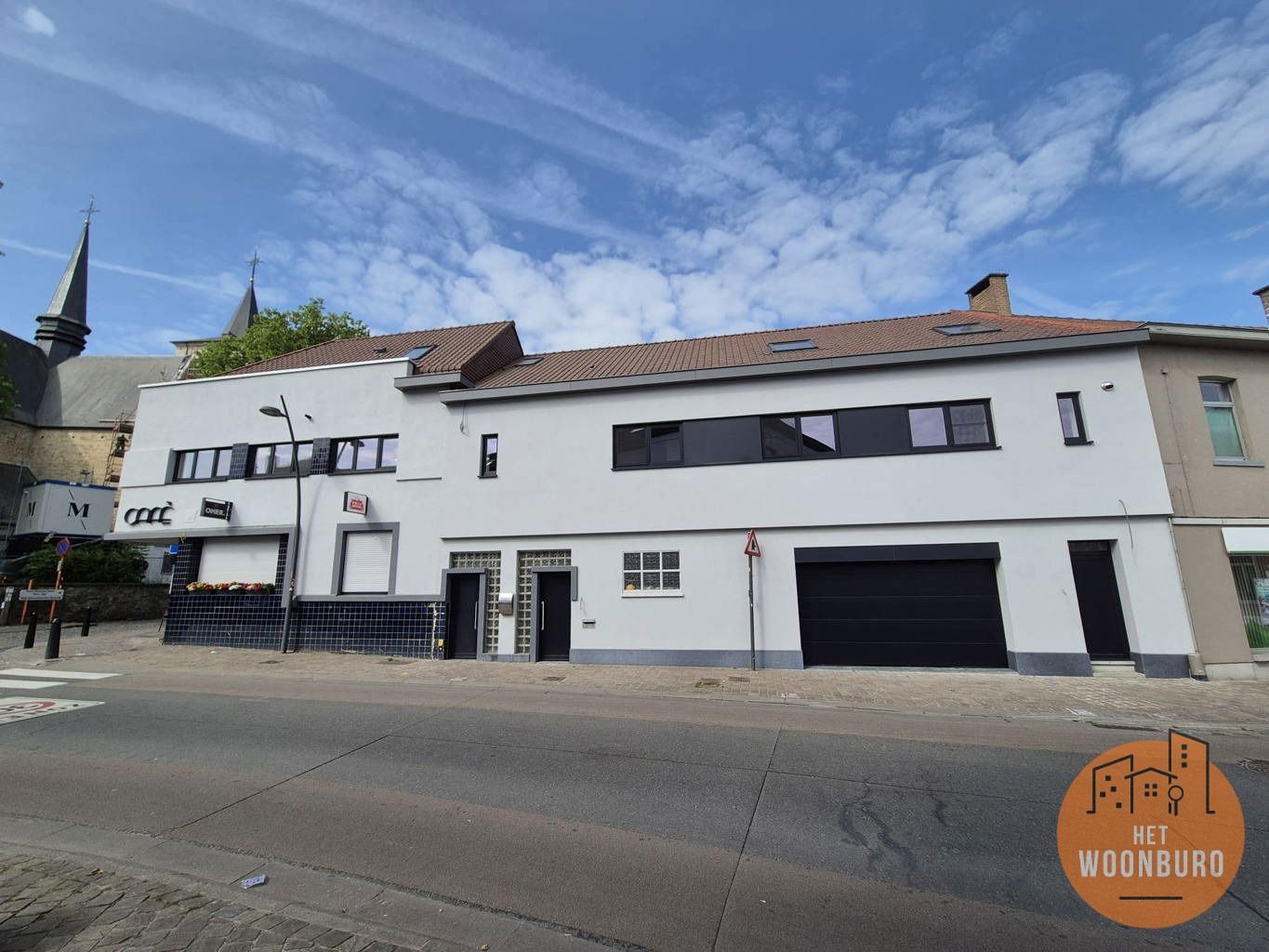 Nieuw appartement 1e verd. met 2 slpk, terras en staanplaats foto {{pictureIndex}}