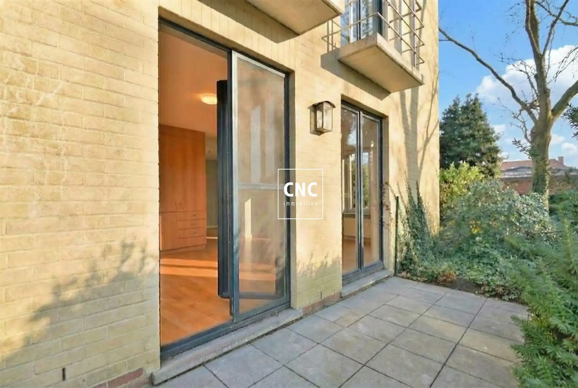 Serviceflat met terras en open zicht op groen & water-Brugge foto 11