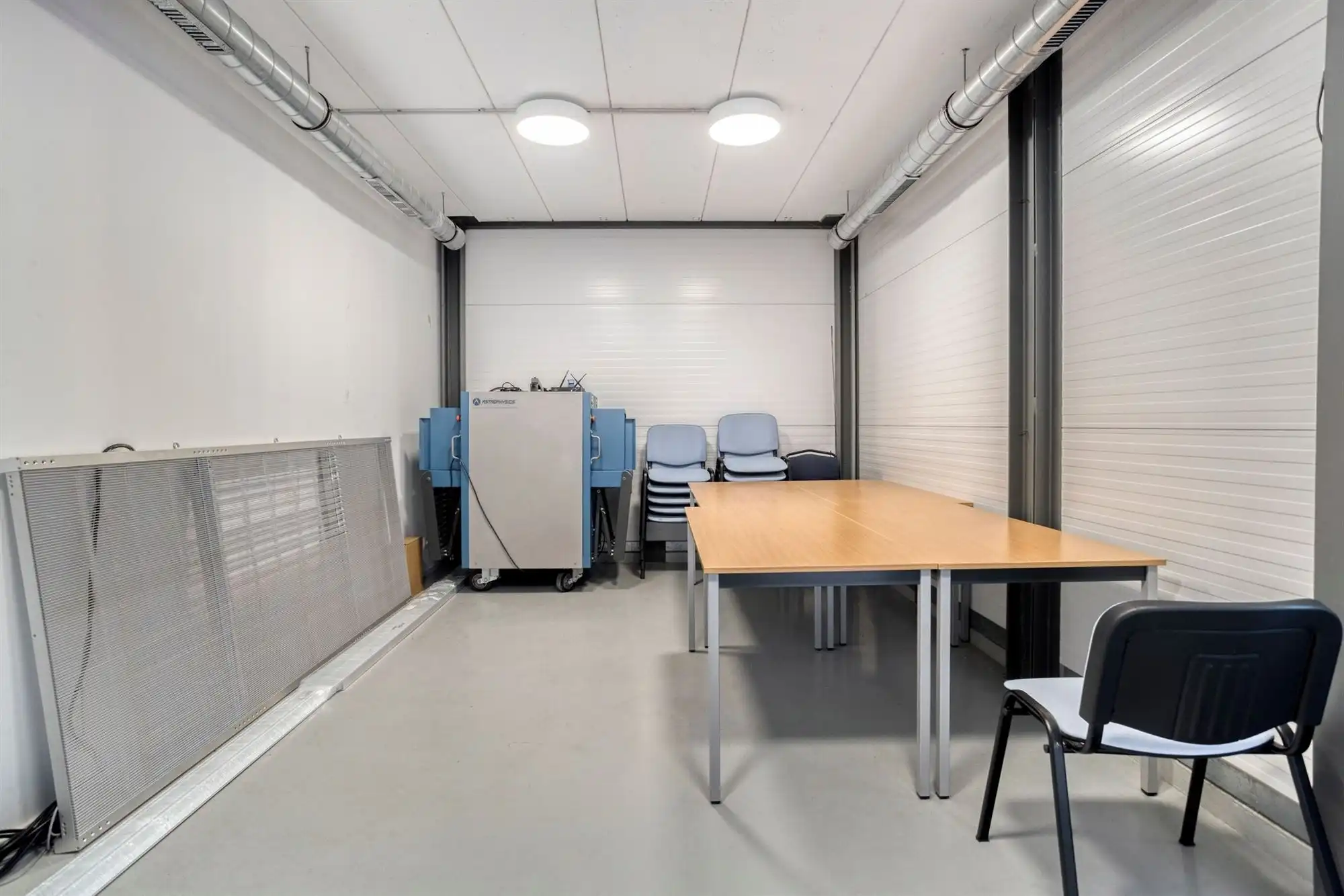 Vrijstaand KMO / kantoorgebouw van ca 405 m² op 1.200 m² foto 11