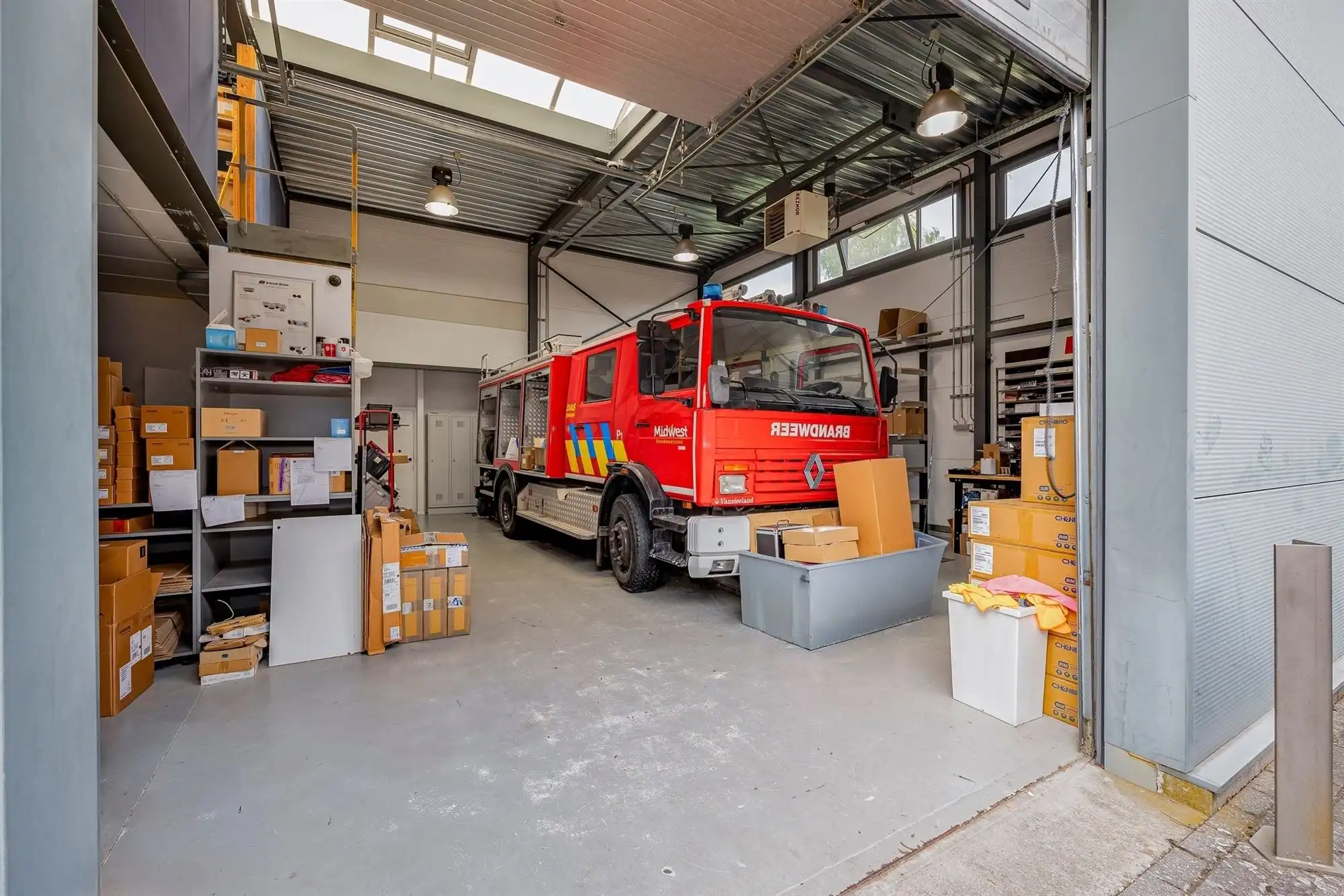 Vrijstaand KMO / kantoorgebouw van ca 405 m² op 1.200 m² foto 11