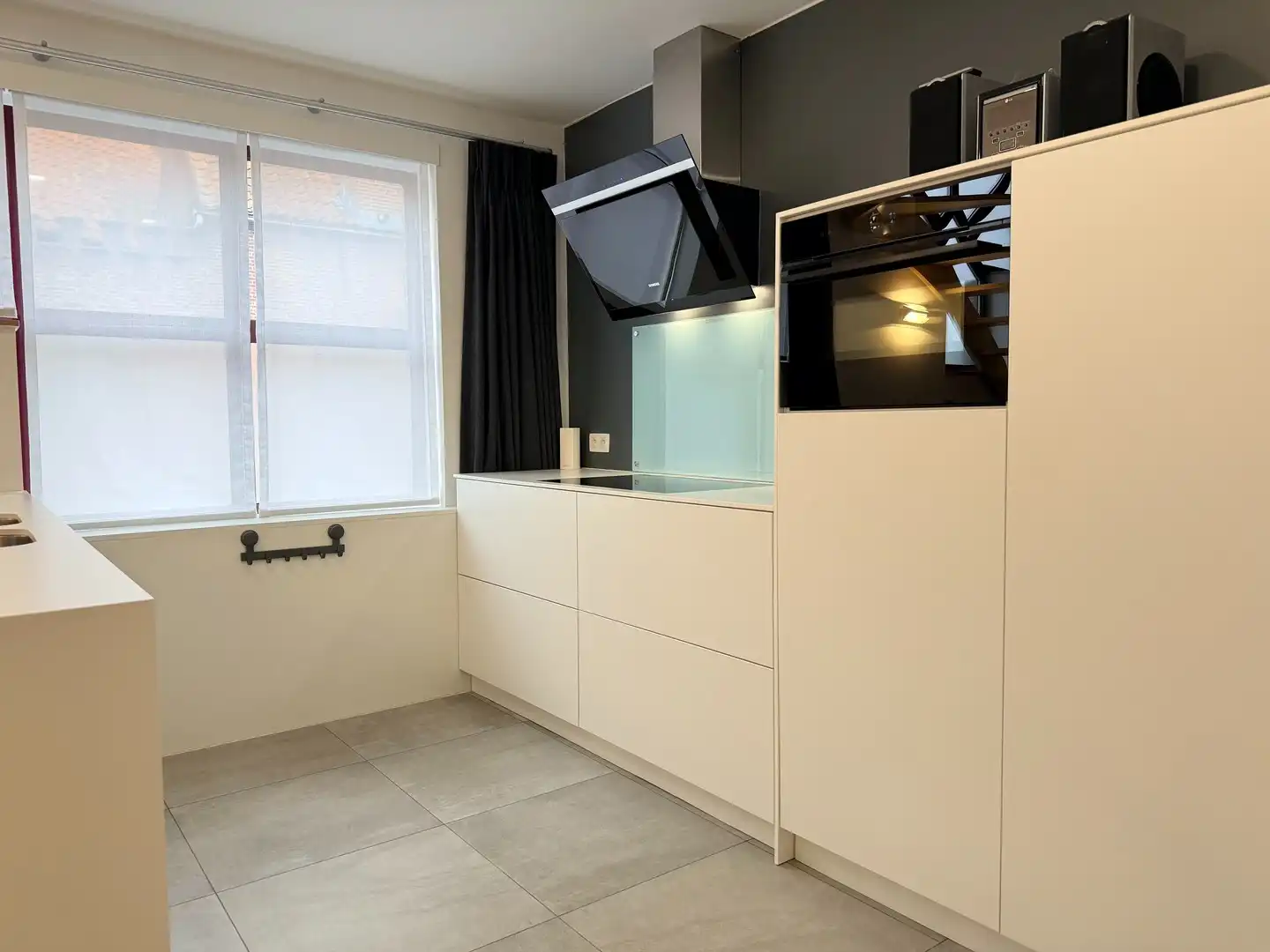 Moderne duplex met twee slaapkamers foto 3