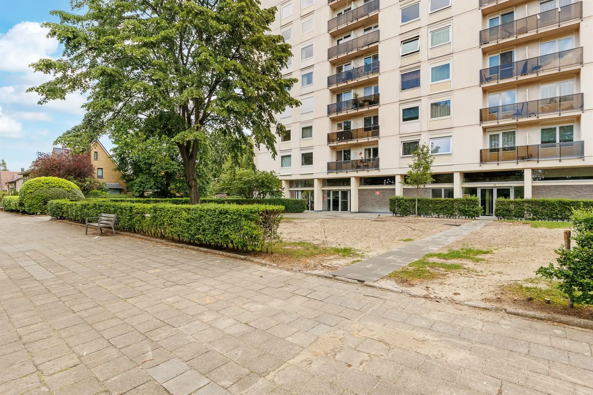 Instapklaar appartement met 2 terrassen en 2 slaapkamers foto 28
