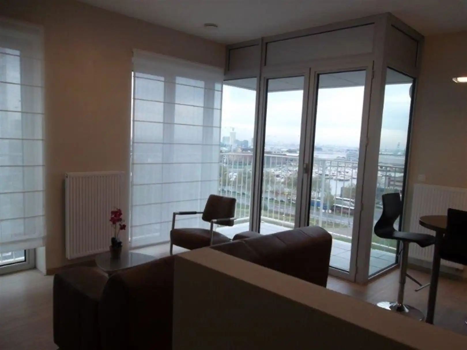 Gemeubeld appartement (EIlandje) met parking foto 8