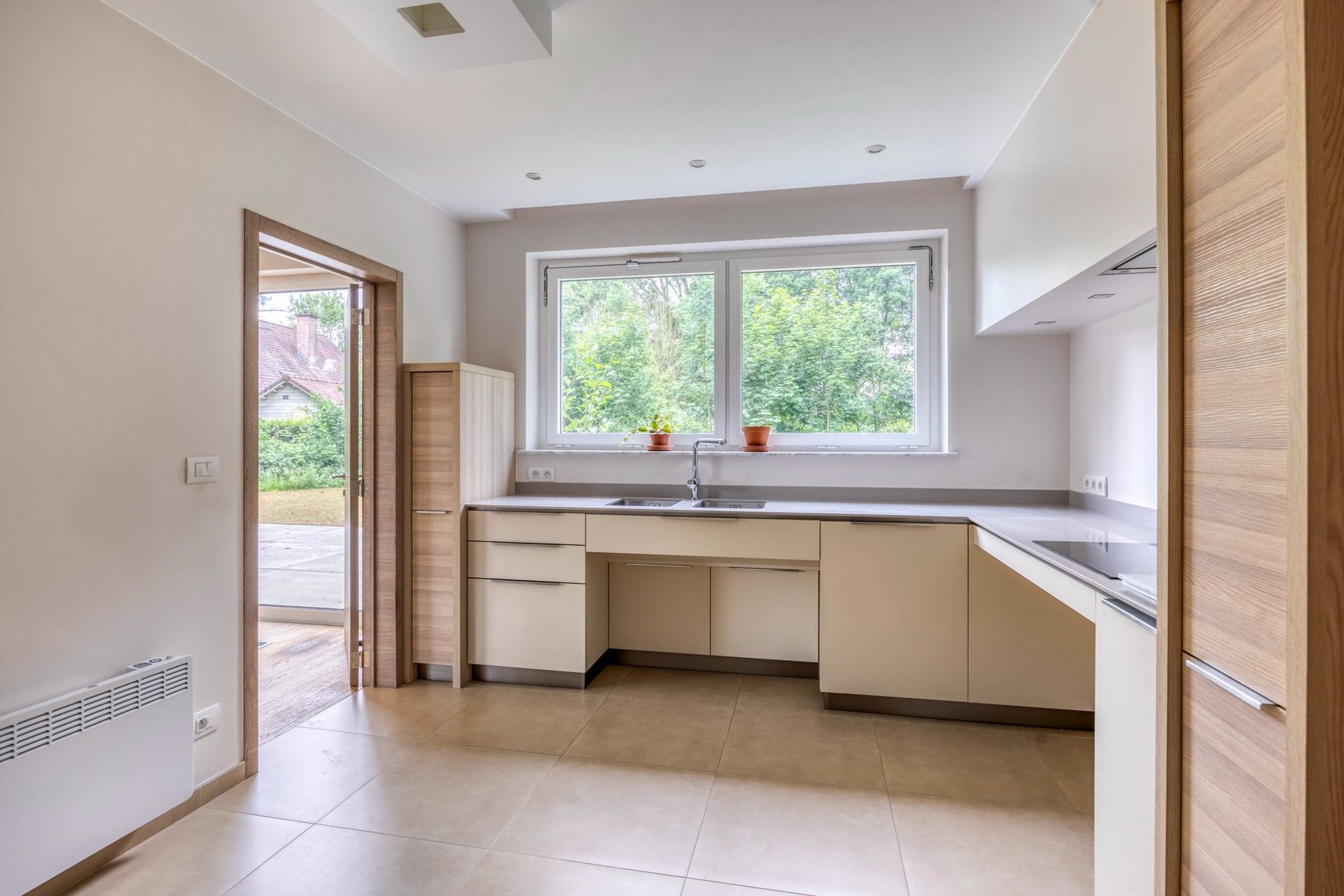 Ruime bungalow op groot perceel foto 17