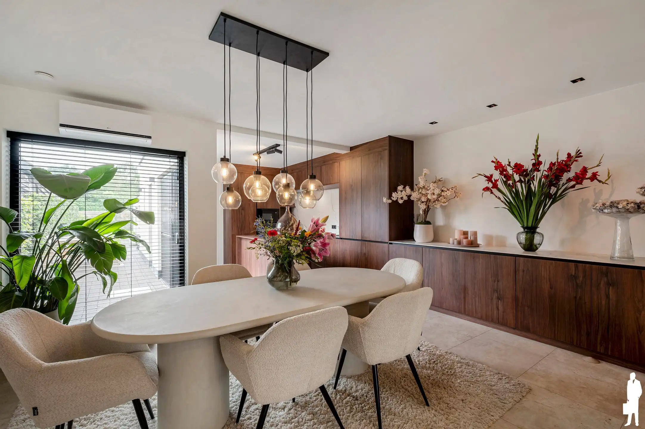 Volledig gerenoveerde woning in doodlopende straat met aangelegde tuin nabij centrum Berlaar. foto 8