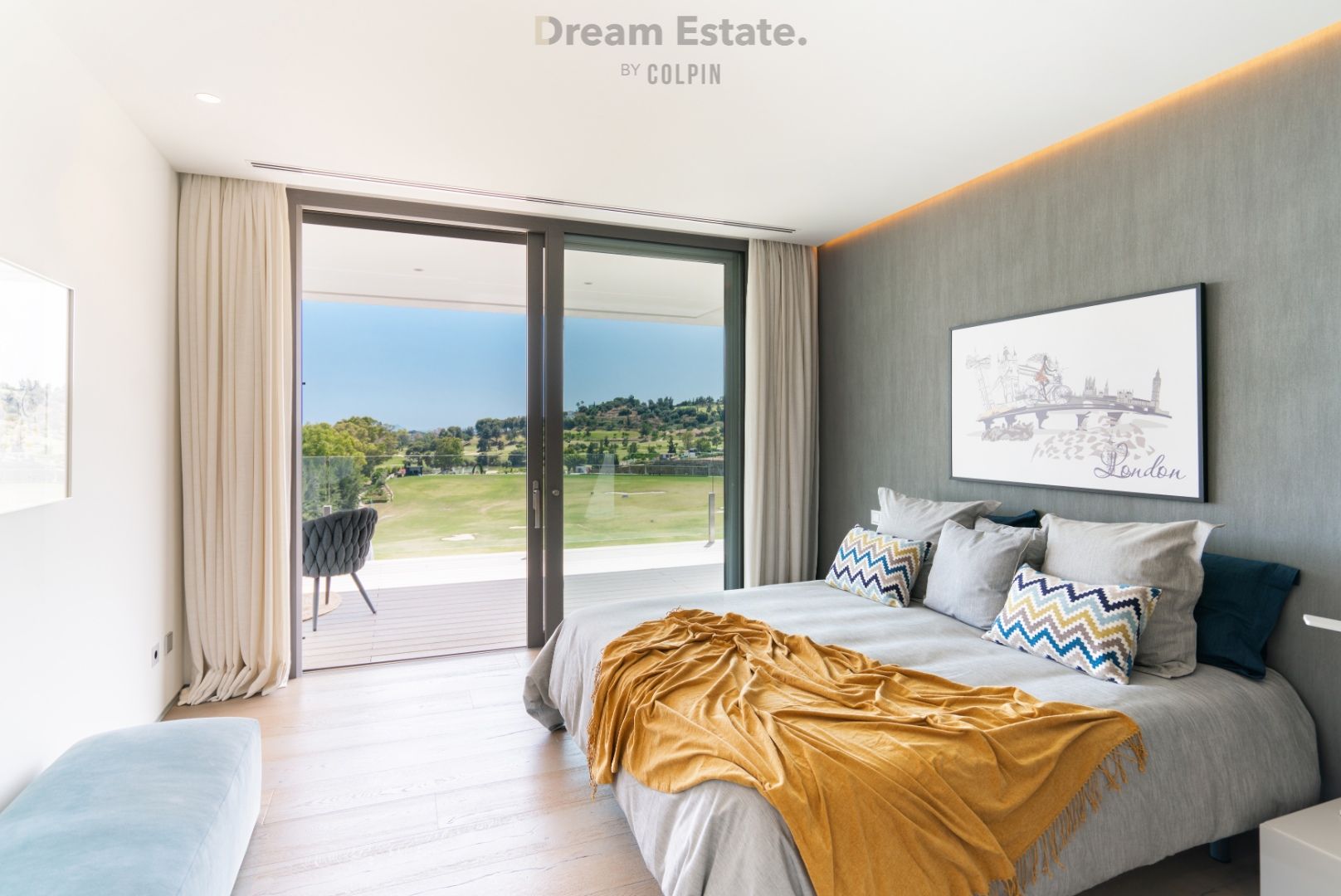 Gloednieuwe moderne eerstelijns golf villa met zeezicht. foto 17