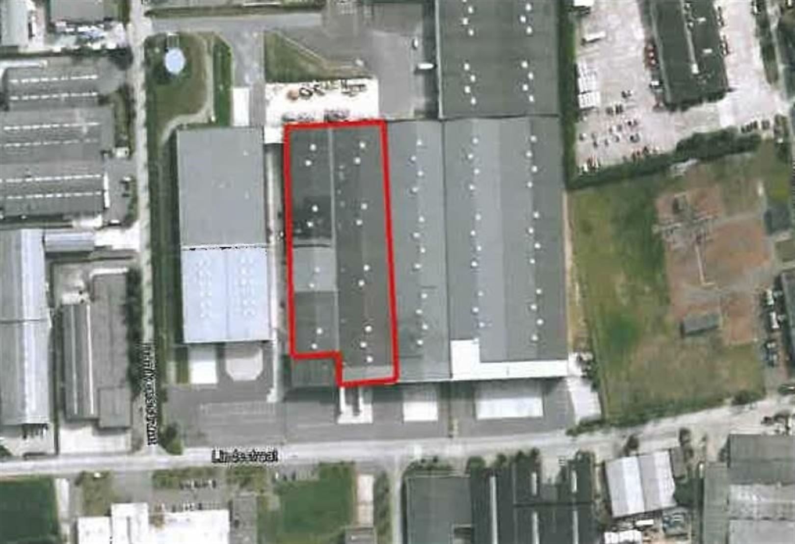 Logistieke unit + kantoren te Zele foto 22