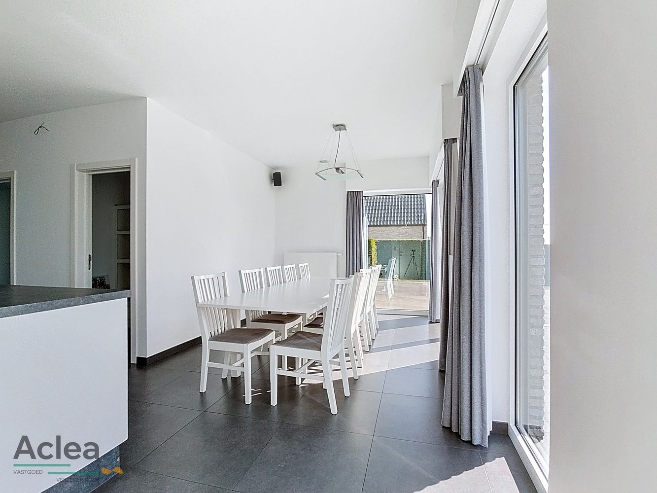 uitzonderlijk ruime landelijk gelegen woning foto 7