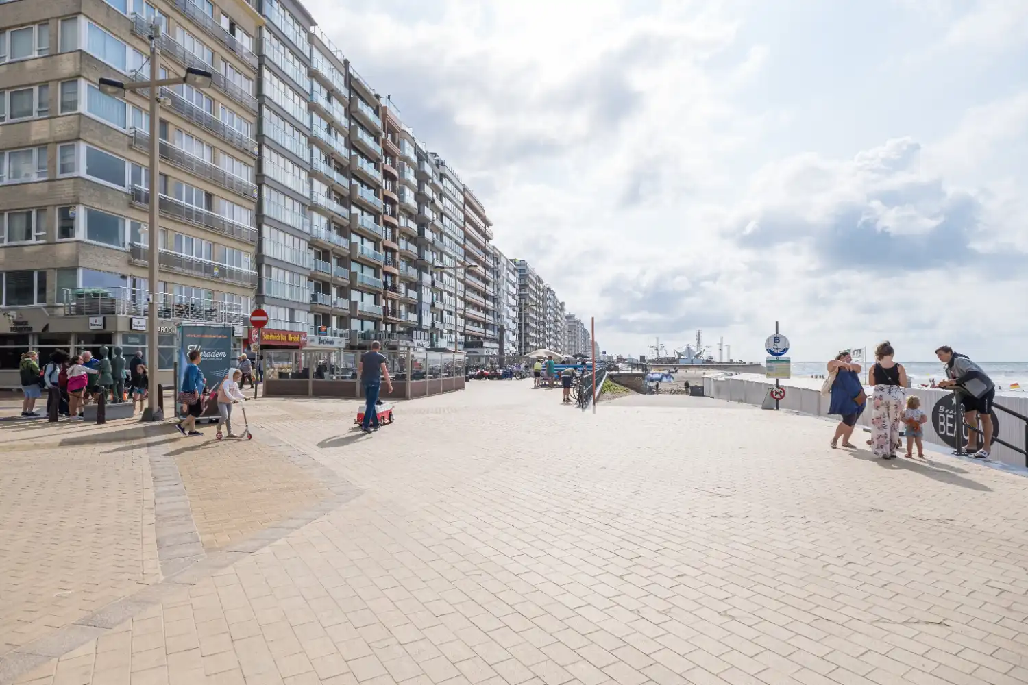 Modern 1 slaapkamer-appartement met zijdelings zeezicht foto 19