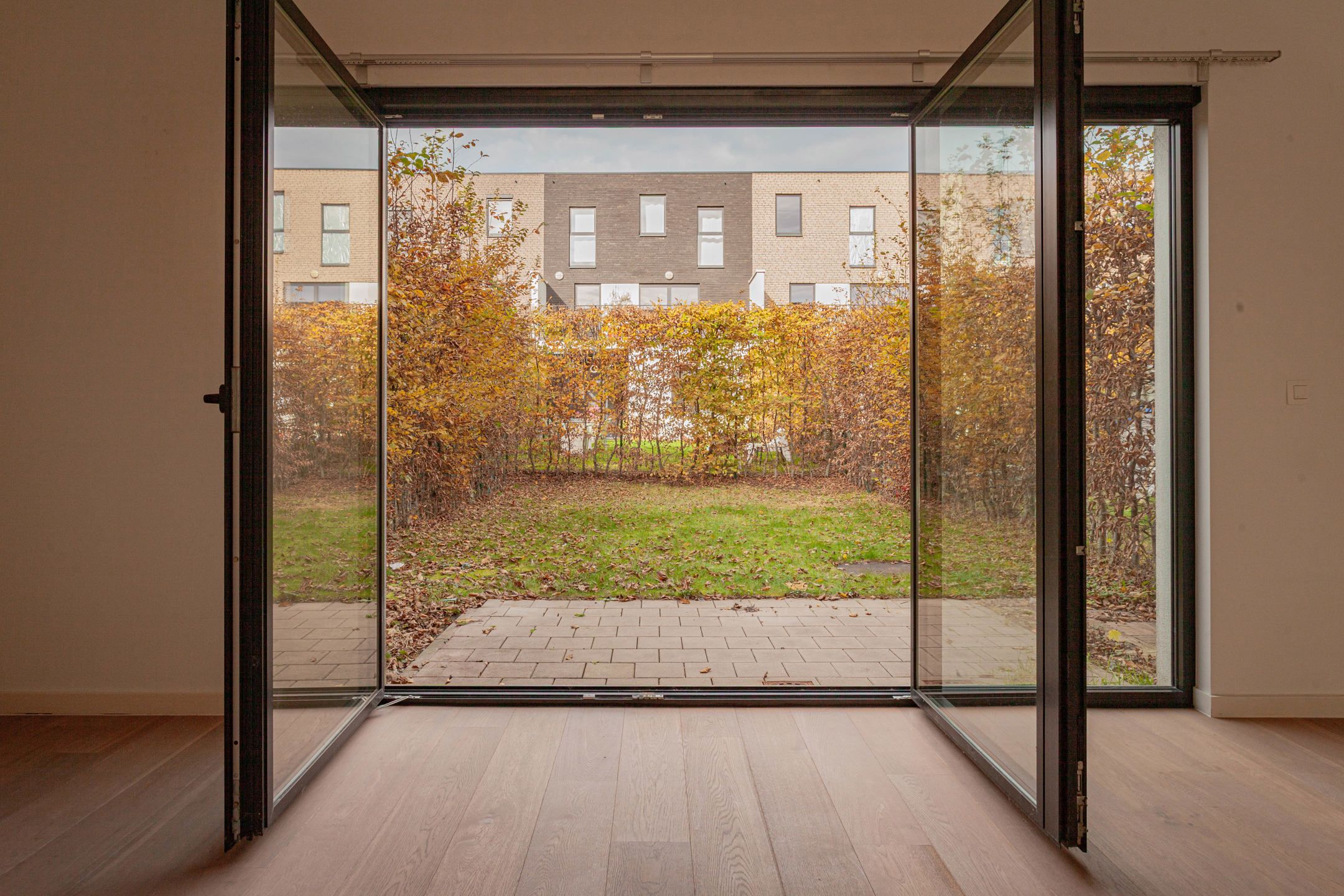 Recente woning met tuin, zonnig dakterras en staanplaats foto 10