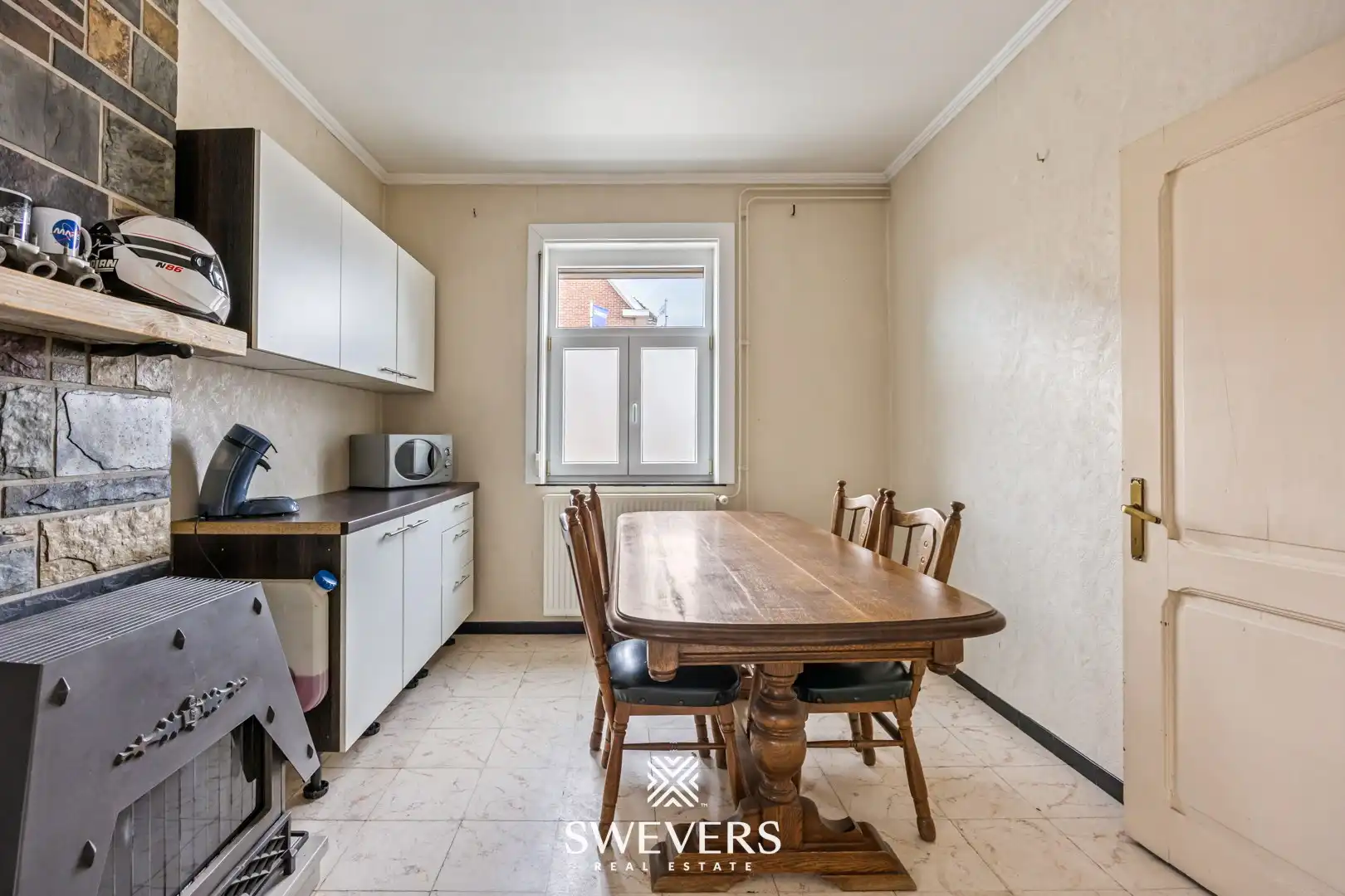 Vrijstaande woning met ruime garage en tuin op centrale ligging in Zepperen  foto 7