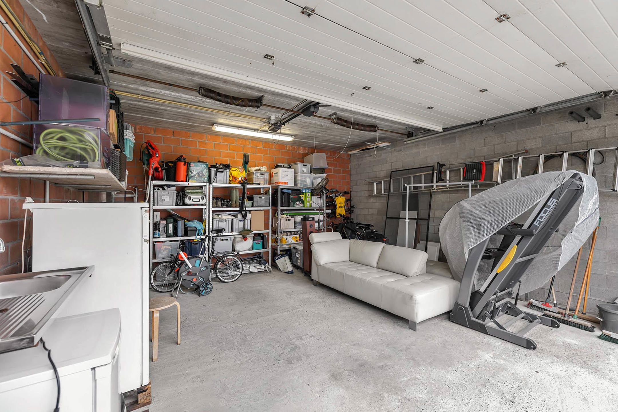 Gezellige, instapklare HOB met garage en tuin foto 34