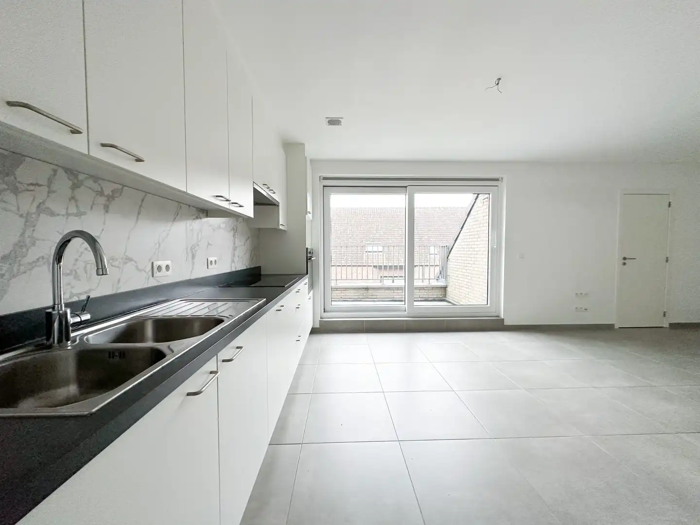 Ruim 2slpk appartement in het centrum van Waarschoot foto 5