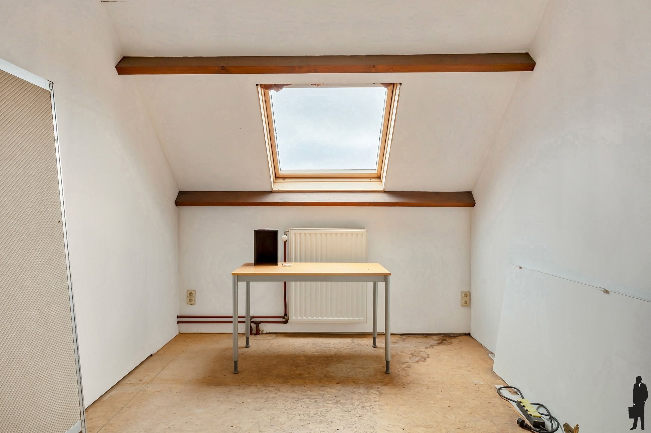 Deels gerenoveerde parel met mogelijkheden en weidegrond! foto 22