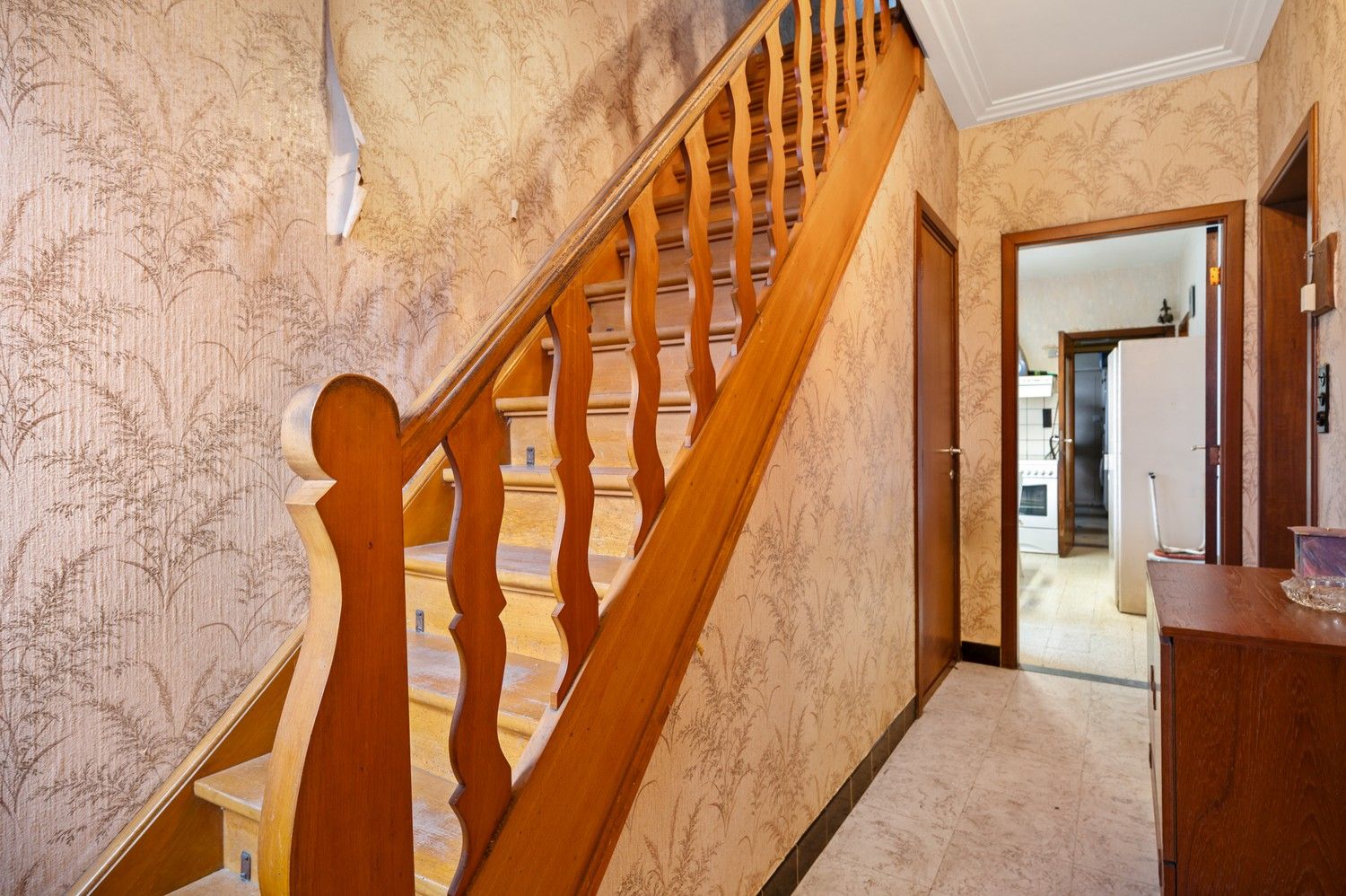 Te renoveren woning met magazijn en veel potentieel op toplocatie in Lint foto 9