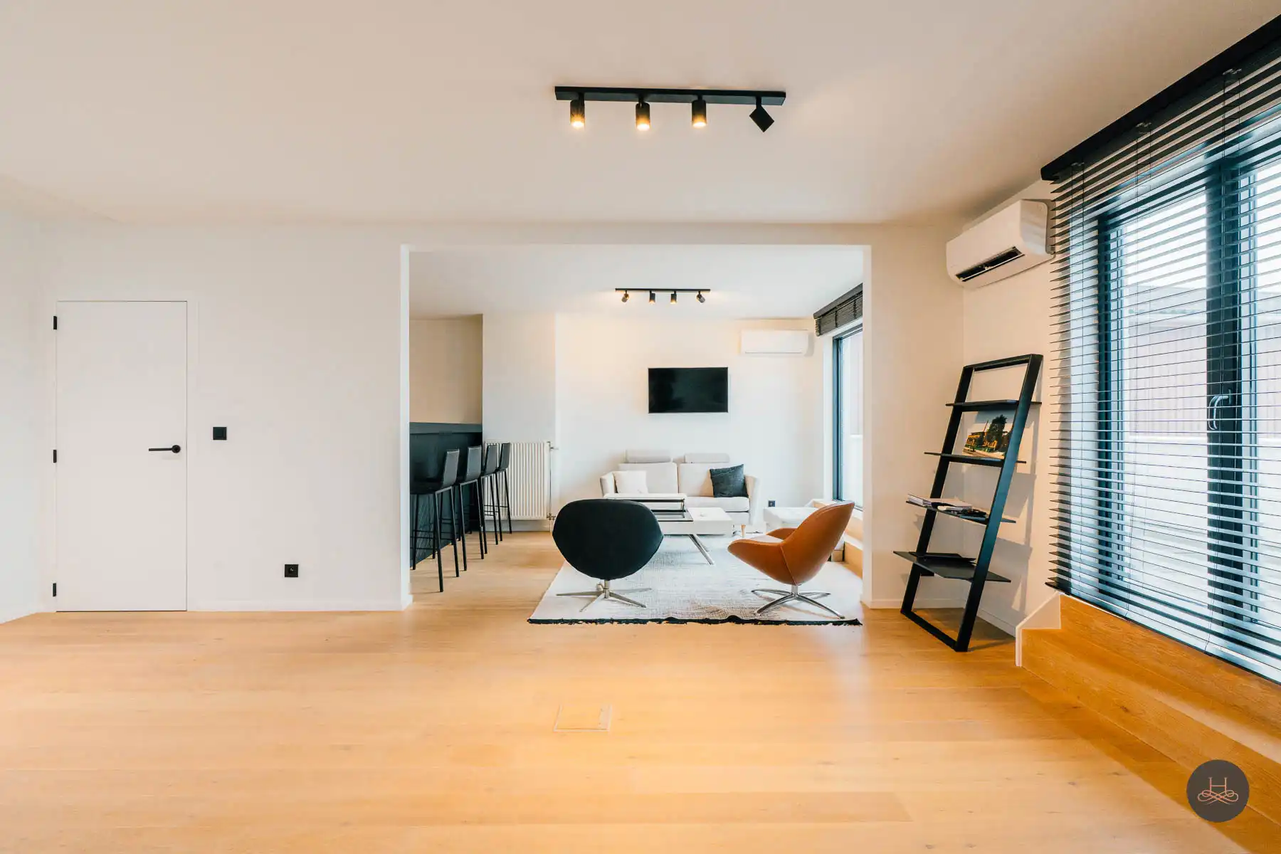 Kantoorruimte op centrale locatie foto 4