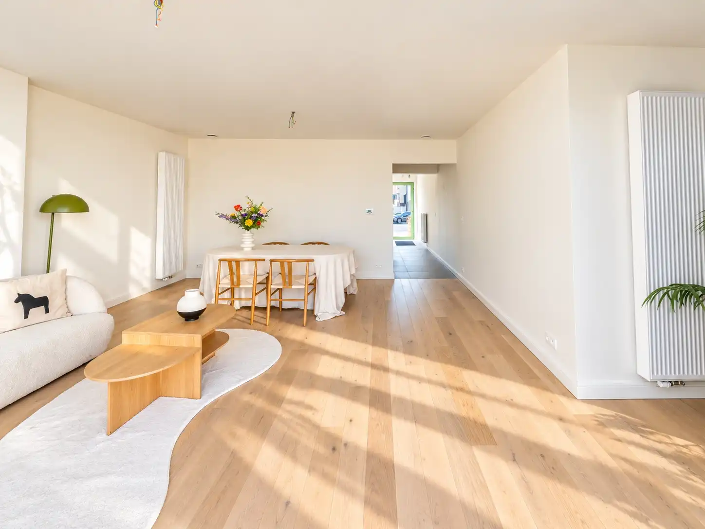 Ruime woning met 4 slpk's en tuin foto 8