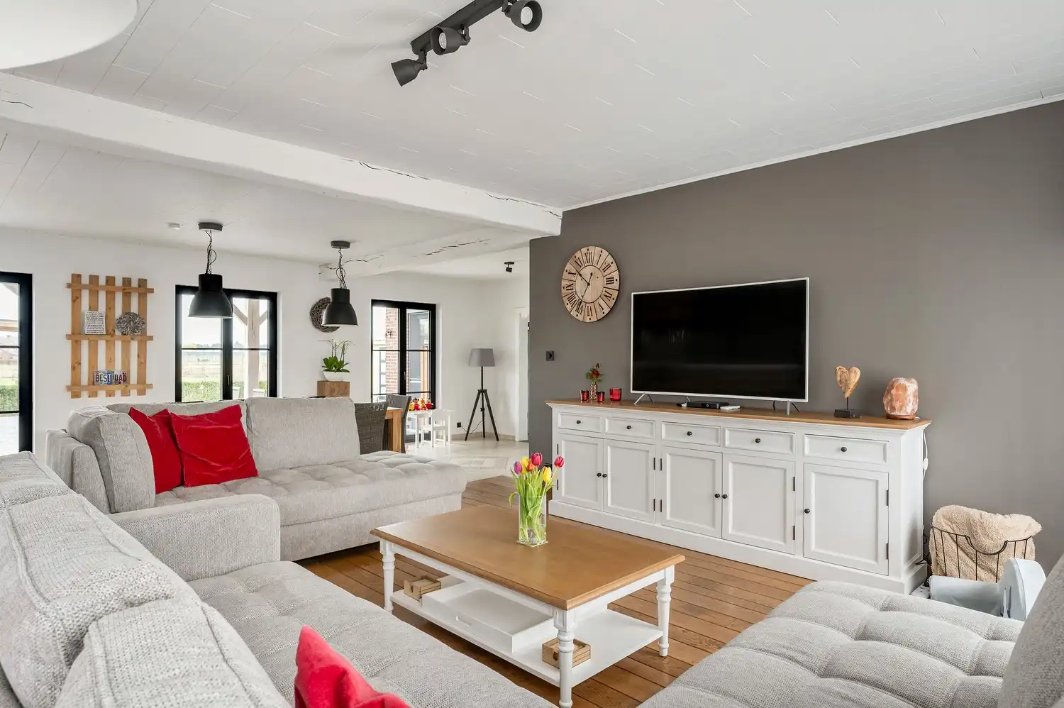 Instapklare open bebouwing op een perceel van 635 m². foto 12