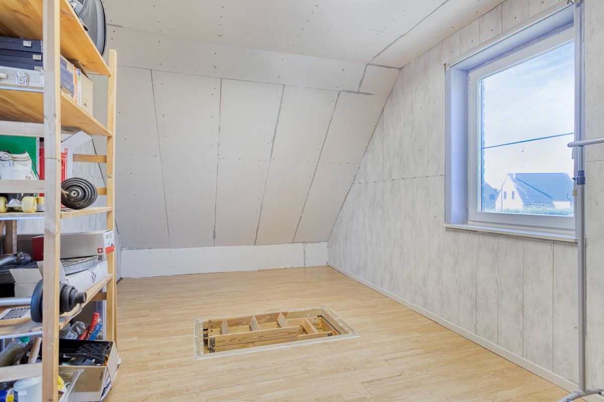 Alleenstaande woning aan de groene stadsrand van Ronse foto 13