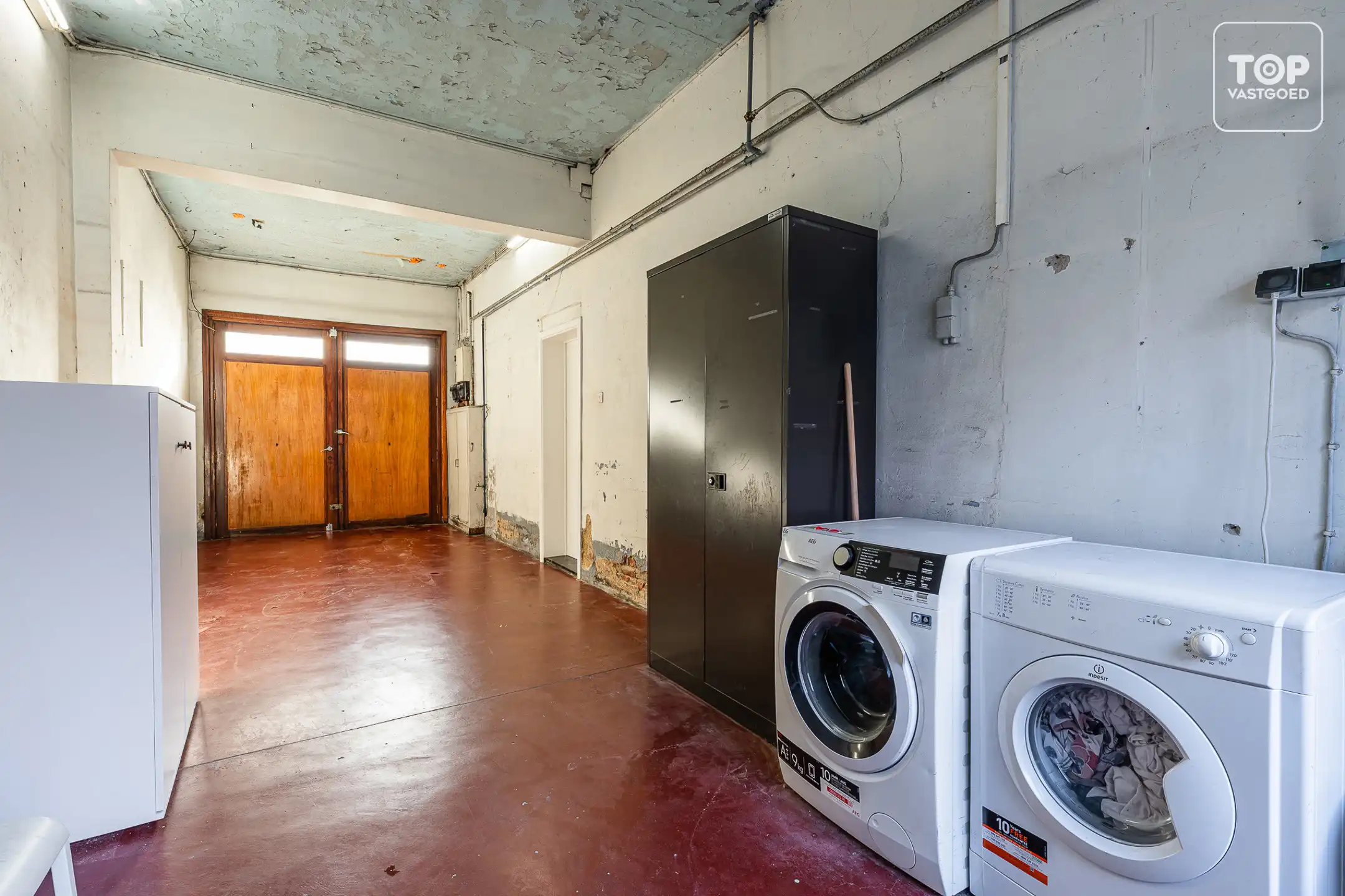 Instapklare woning met magazijn foto 3