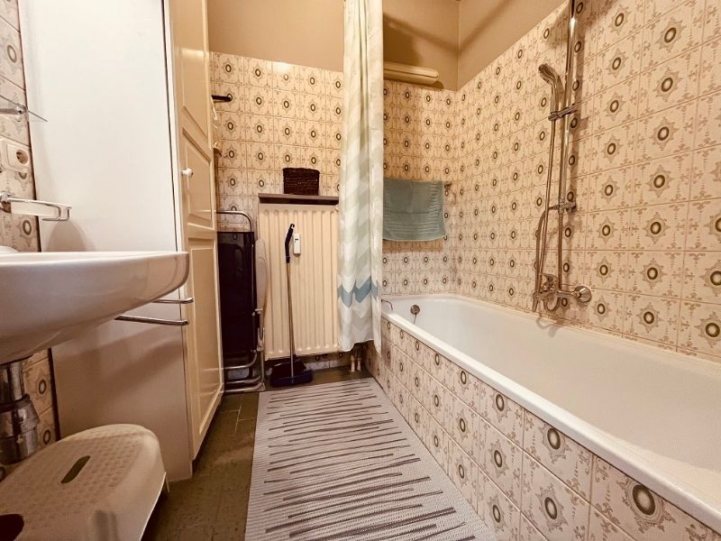 Gerenoveerde ruime studio met zuidgericht terras foto 10