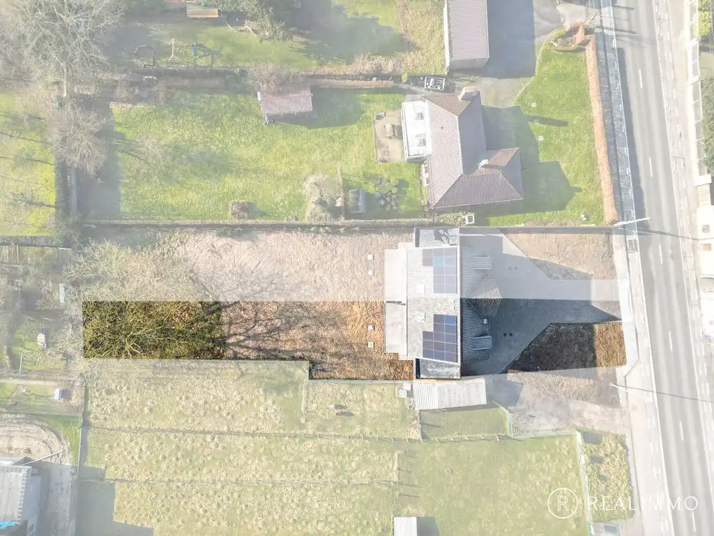 Halfopen nieuwbouwwoning met grote tuin in landelijke stijl in Kerkhove foto {{pictureIndex}}