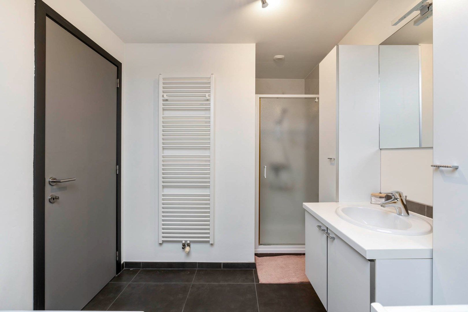 Recent, energiezuinig duplex-appartement op een rustige ligging te Opitter!  foto 14