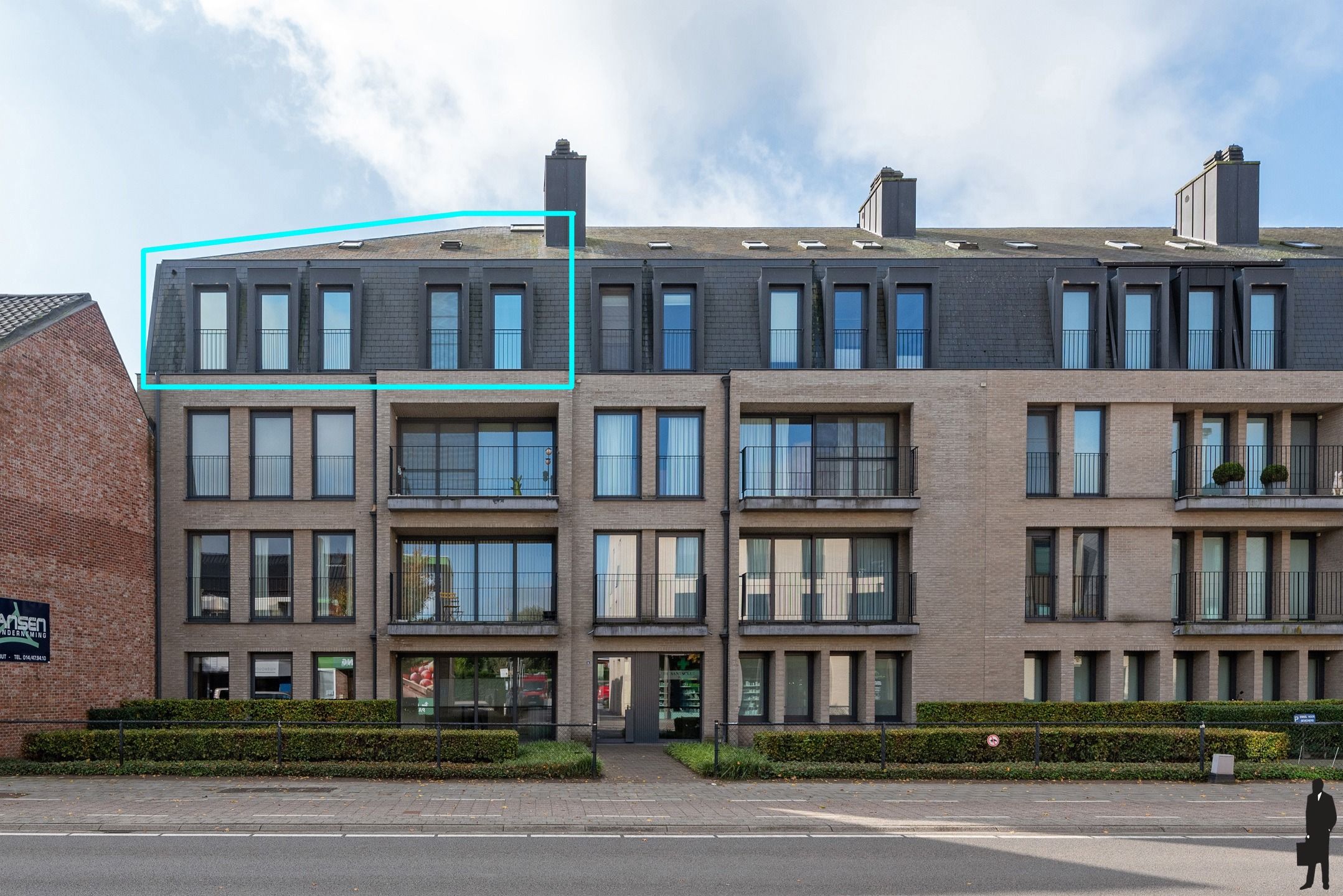 Penthouse van 178m² met 3 slpks, 2 badks en riant terras.  foto {{pictureIndex}}