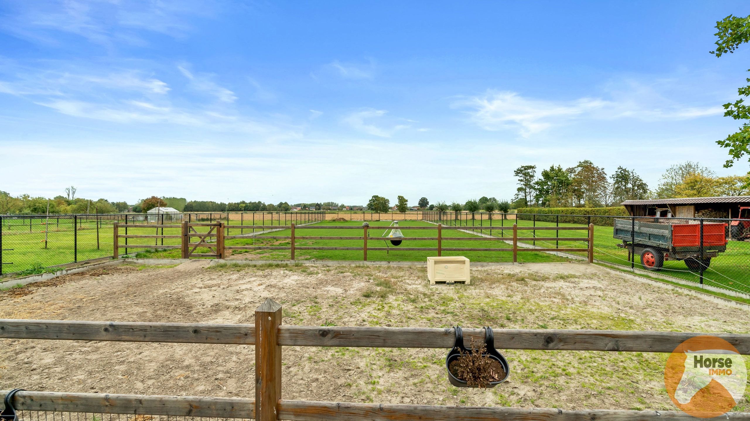 BILZEN-HOESELT - Gerenoveerde woning met paardenstal foto 23
