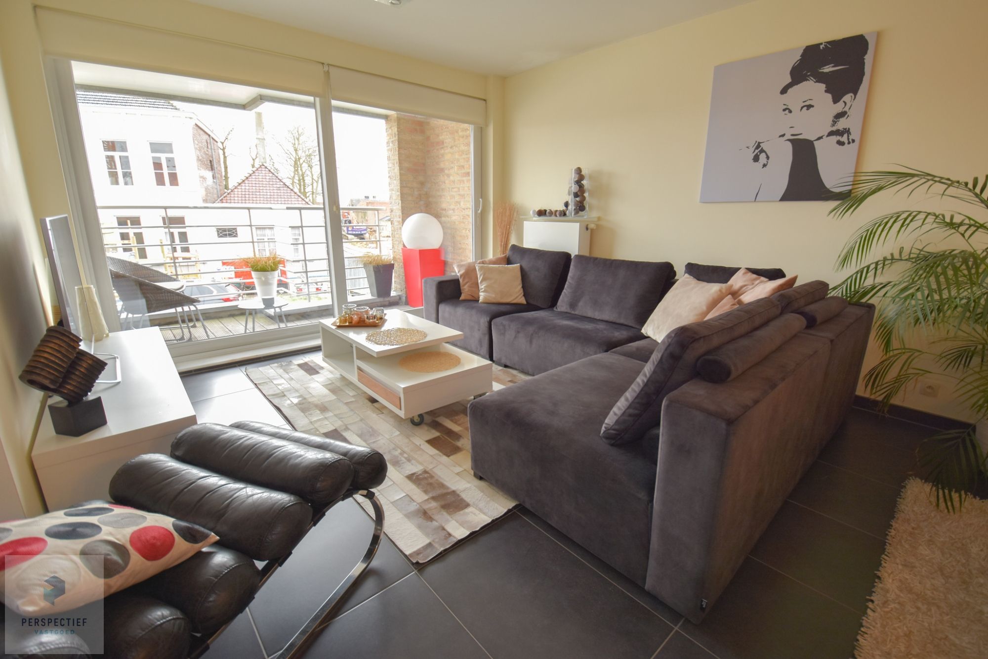RUIM WOONAPPARTEMENT met GROOT ZONNE-TERRAS foto 6