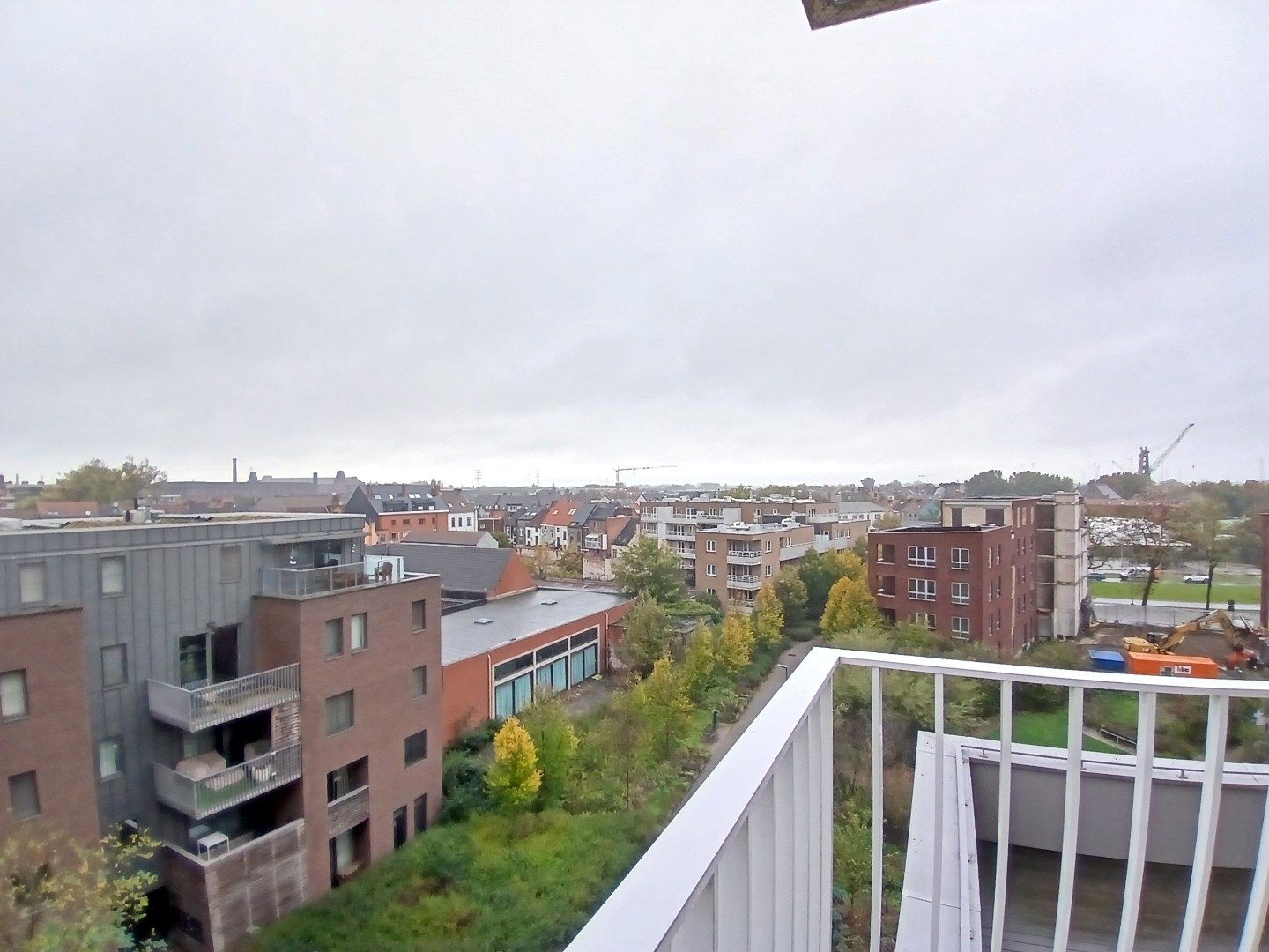 Lichtrijk 2-slpk app met ondergrondse staanplaats foto 11