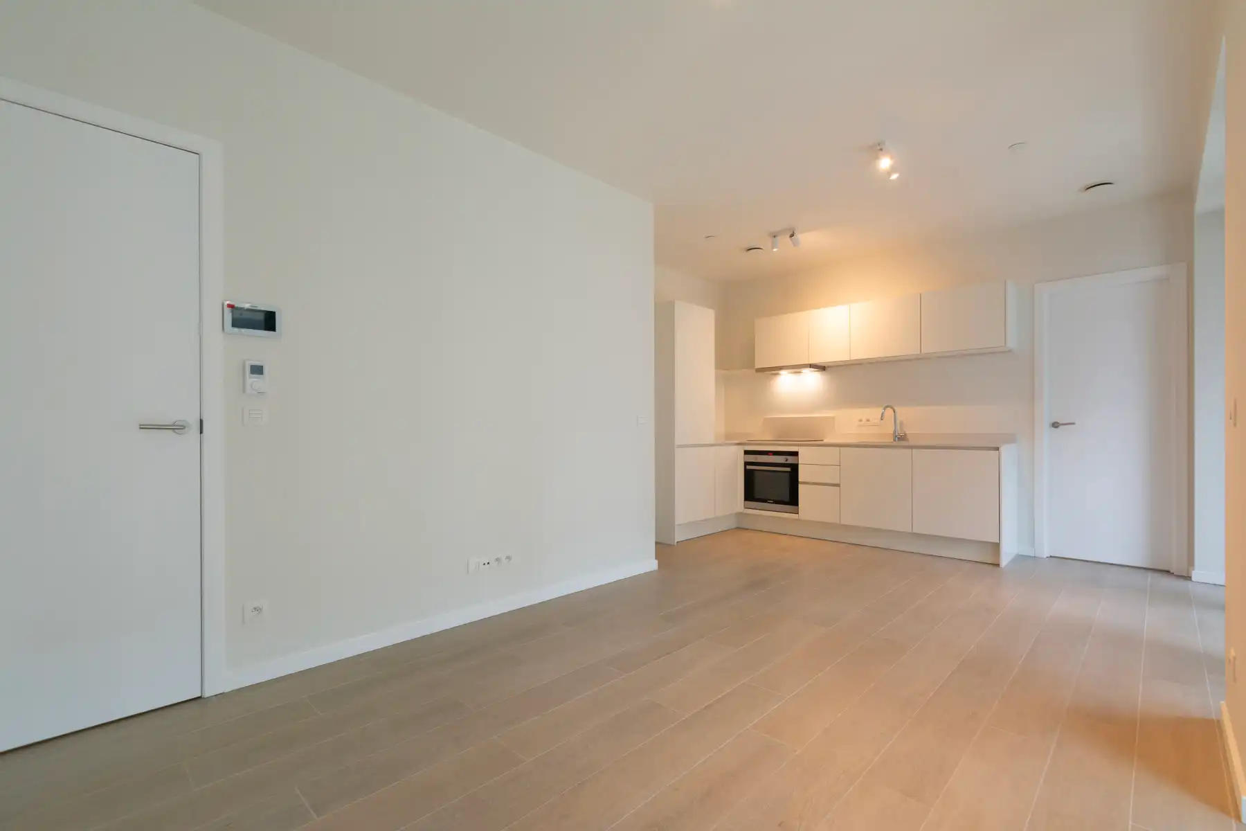 1-slpk app. met terras en zicht op Schelde foto {{pictureIndex}}