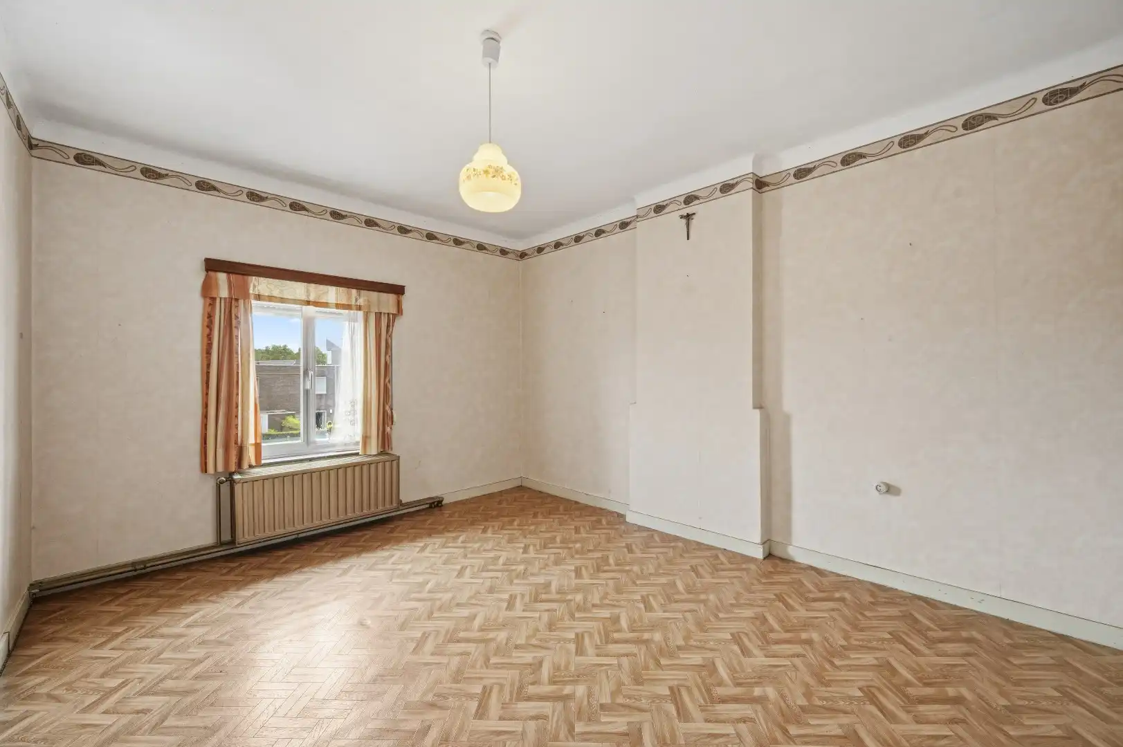 Ruime gezinswoning met 4 slpks met ruime tuin op rustige ligging foto 17