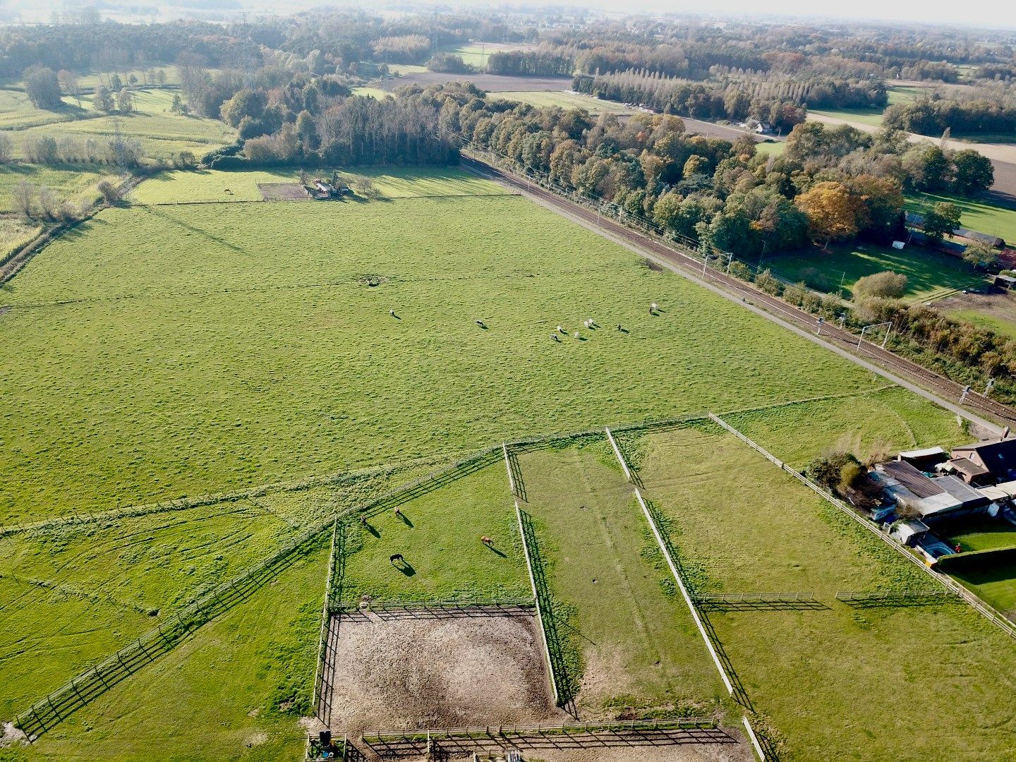 Te koop in Waasmunster: Moderne villa met vier slaapkamers foto 28