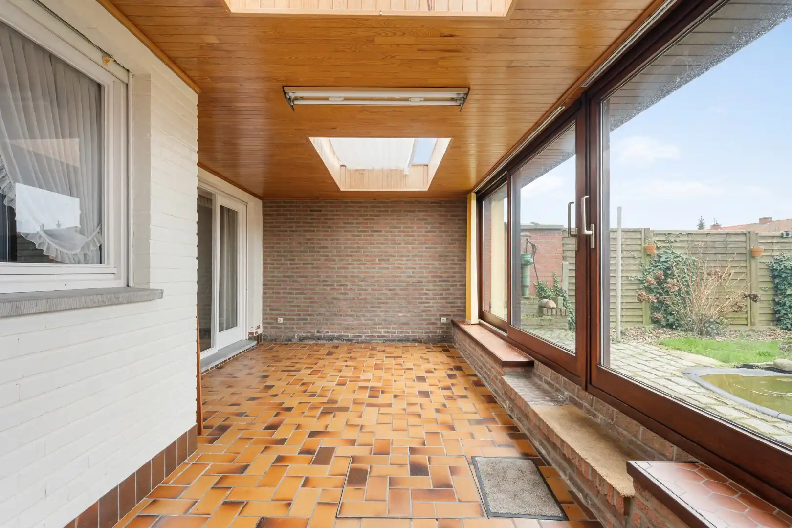 Woning met 4 slaapkamers, tuin, garage en oprit in Dadizele foto 4